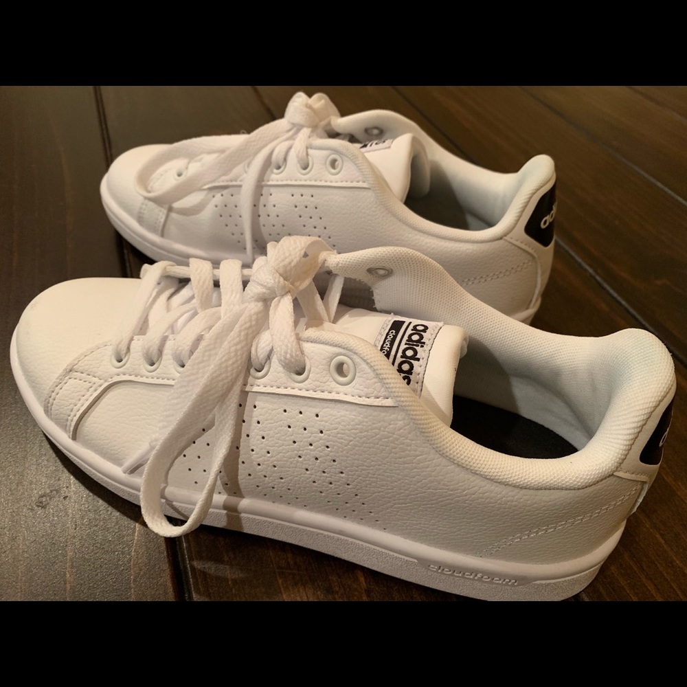 Adidas Sneakers